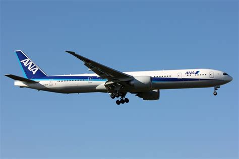 ANA 777.